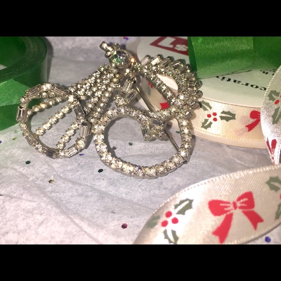 Vintage trumpet rhinestone brooch, sparkles! EUC - Picture 10 of 16